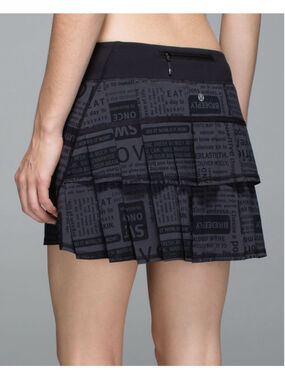 RARE LULULEMON Run: Pace Setter Classic Manifesto Deep Coal Black Skirt, Sz 4